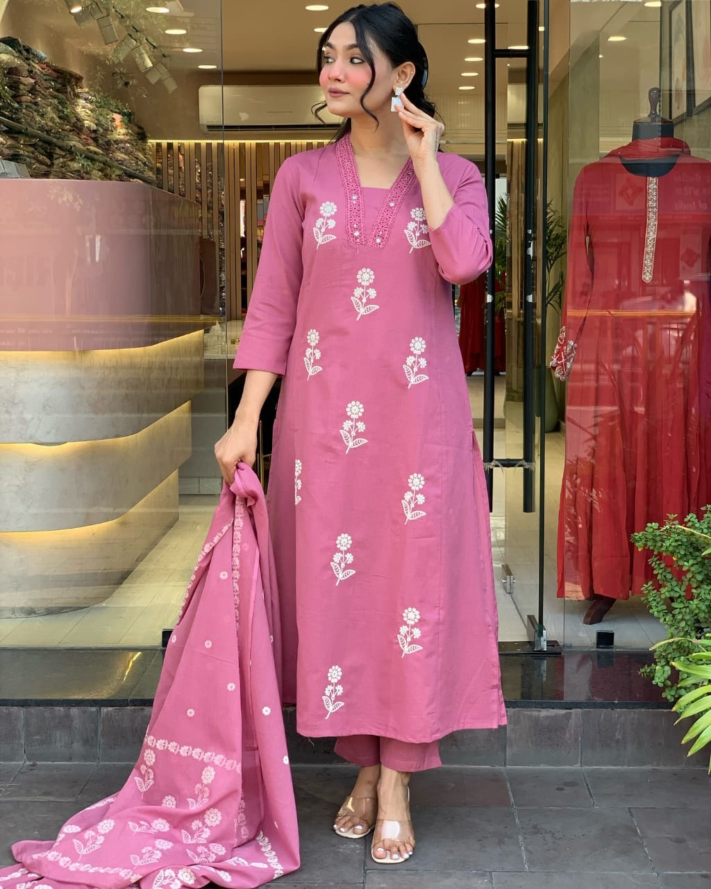 Rose Pink Kurti Set with Floral Embroidery