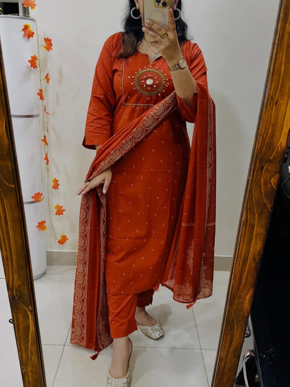 Rust Discharge Kurti With Pant And Dupatta Set