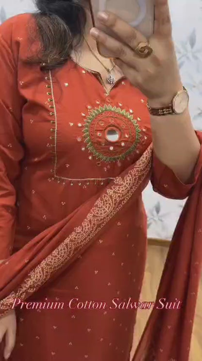 Rust Discharge Kurti With Pant And Dupatta Set