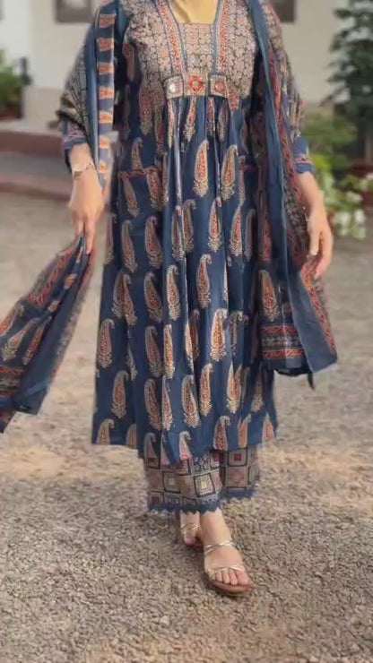 Women's V-Neck Blue Paisley Kurta and Wide-Leg Pants